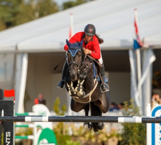 Thonon Virginie met High-Tech-Vy de Septon