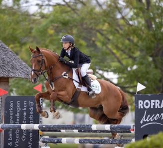 Laura Tijskens & Navayo winnen GP Lier 